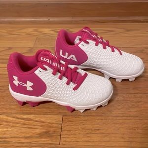 Under Armour Girls Softball Cleats **NEW**